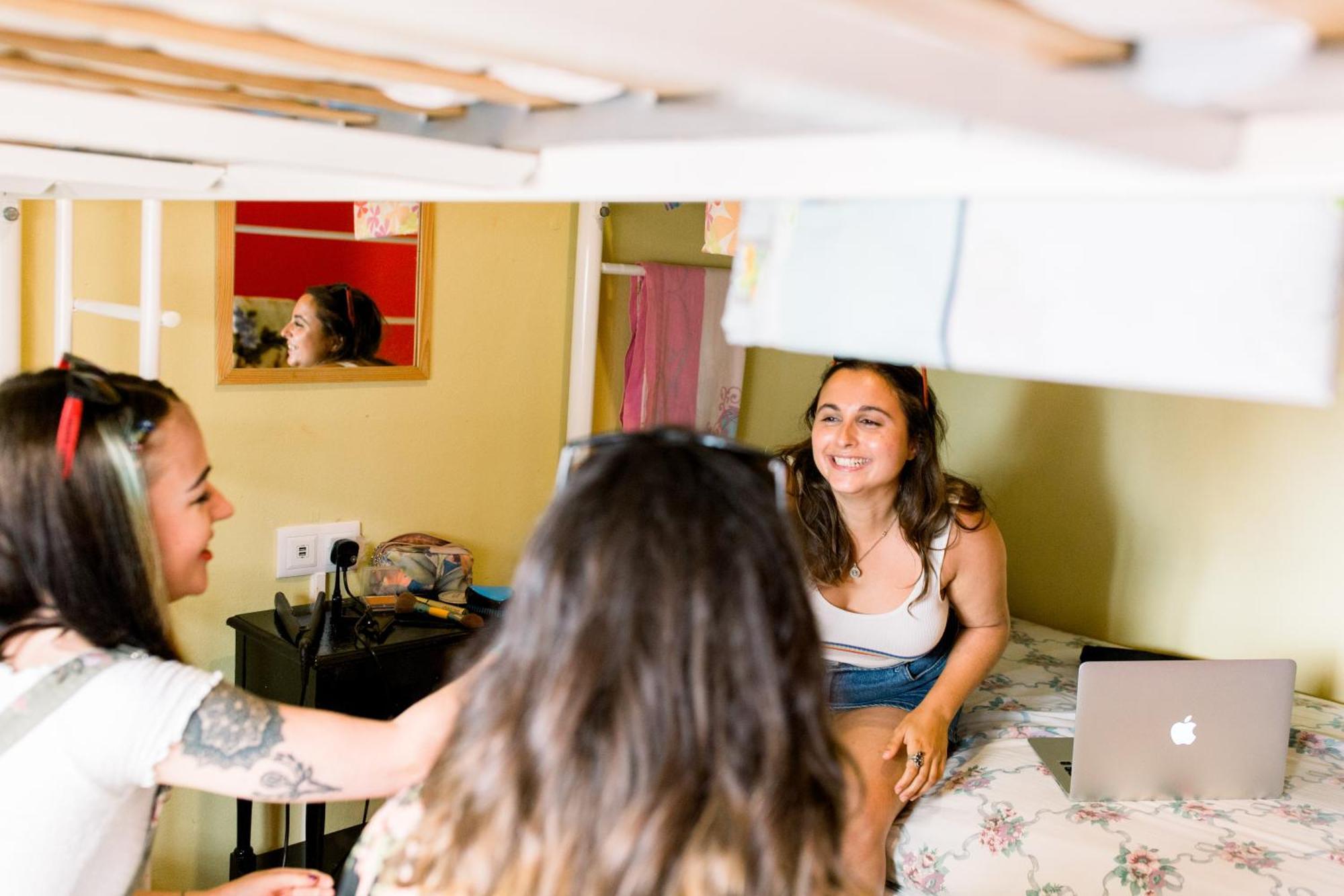 Rising Cock Party Hostel ラゴス 部屋 写真