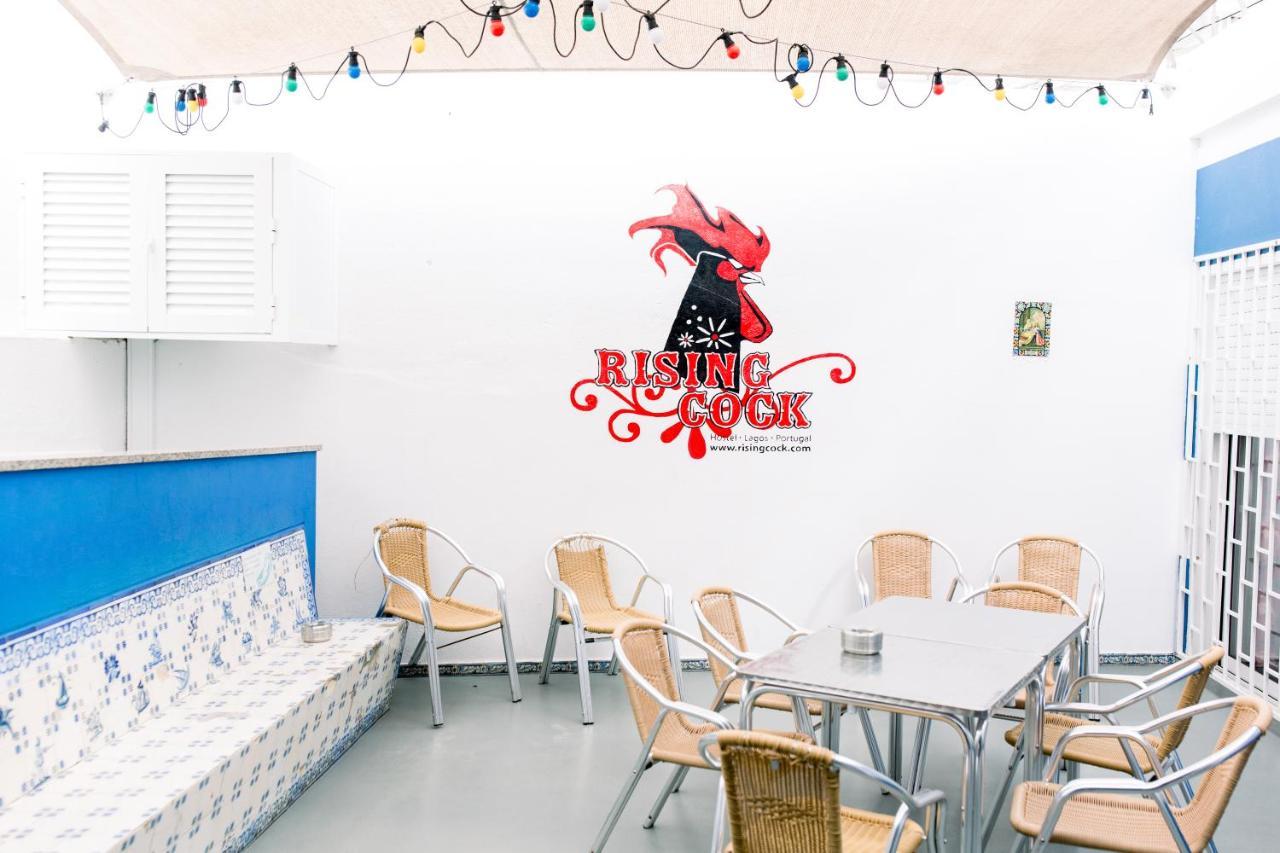 Rising Cock Party Hostel ラゴス エクステリア 写真